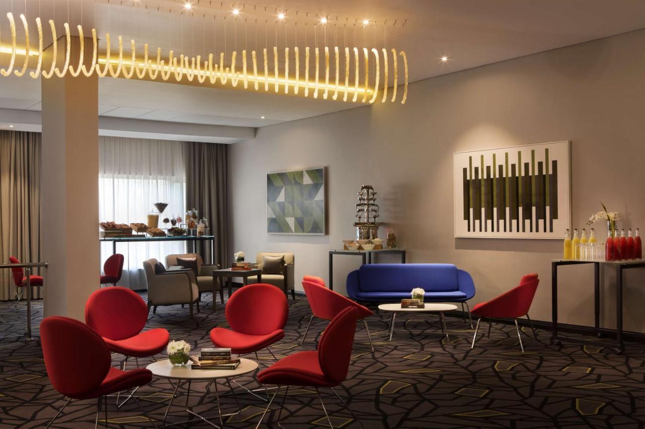 Radisson Blu Lagos Ikeja ภายนอก รูปภาพ